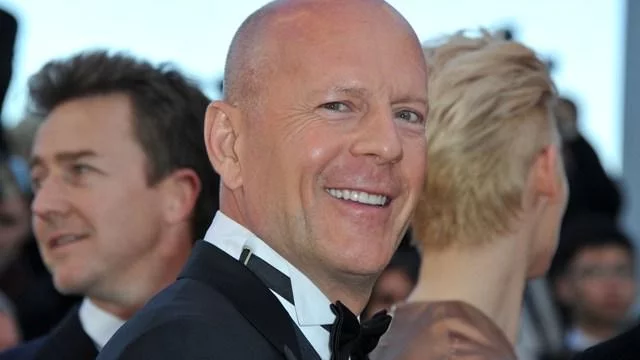 Брус Уилис върти сделки с имоти 