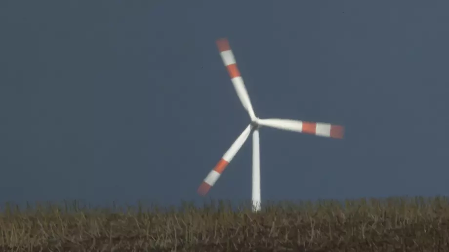 Зелен рекорд във Великобритания - над половината електричество за ден е генерирано от вятър