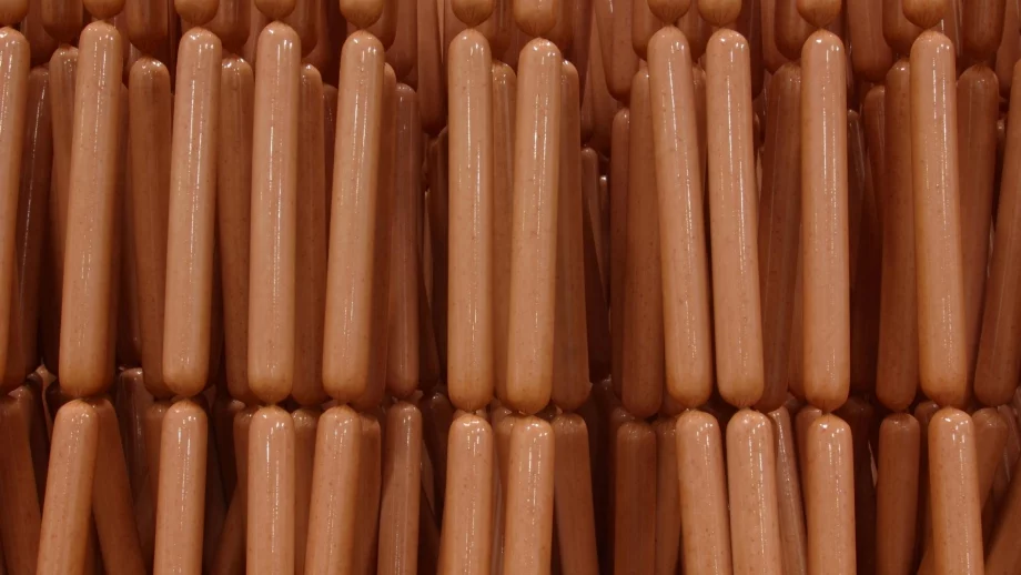 Американските кренвирши съдържат човешко ДНК 