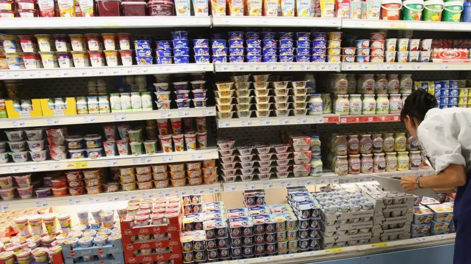 Колко фирми ще произвеждат българско кисело мляко със защитена марка?