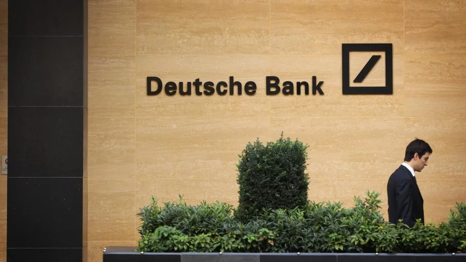 Deutsche Bank е загубила 6,8 млрд. евро през 2015 г. 