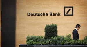 Печалбата на Deutsche Bank бележи 14-процентов спад 