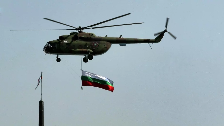 Модернизацията на ВВС и ВМС – поредната дупка в бюджета