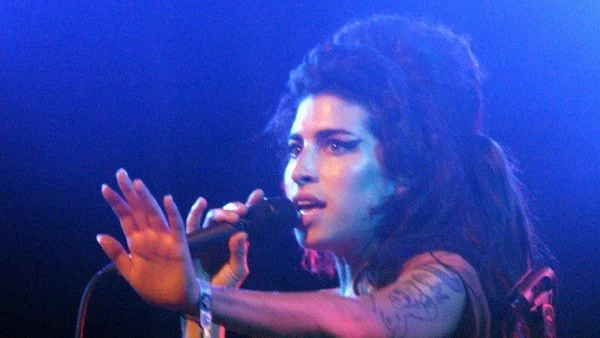 Унищожиха неиздадените песни на Ейми Уайнхаус 