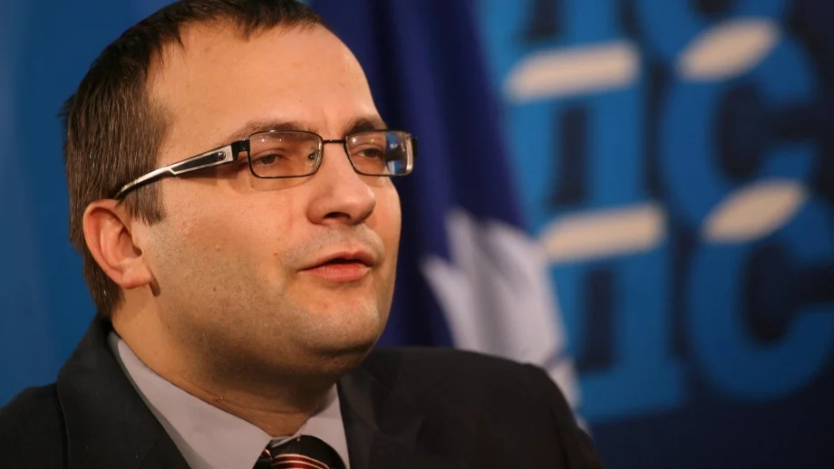 Членовете на КЗК трябва да са хора с висока репутация, смята Димитров