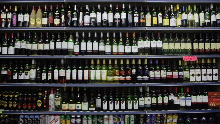 Обвързаха употребата на алкохол със седем вида рак