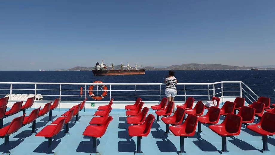 Стачка блокира морския транспорт в Гърция на 3 юли