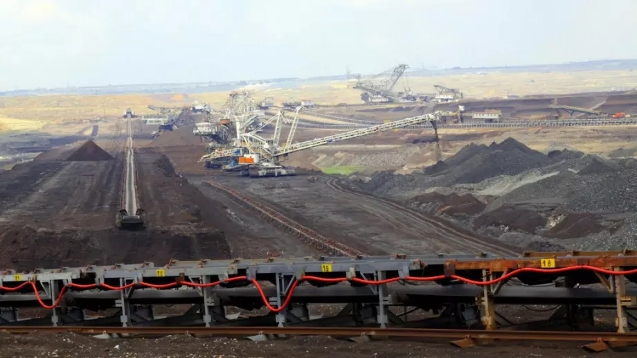 Голям пожар в "Мини Марица-изток" 