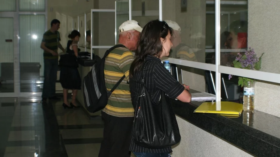 НАП започна със заплахите към декларирали задължения, но все още без да ги платят