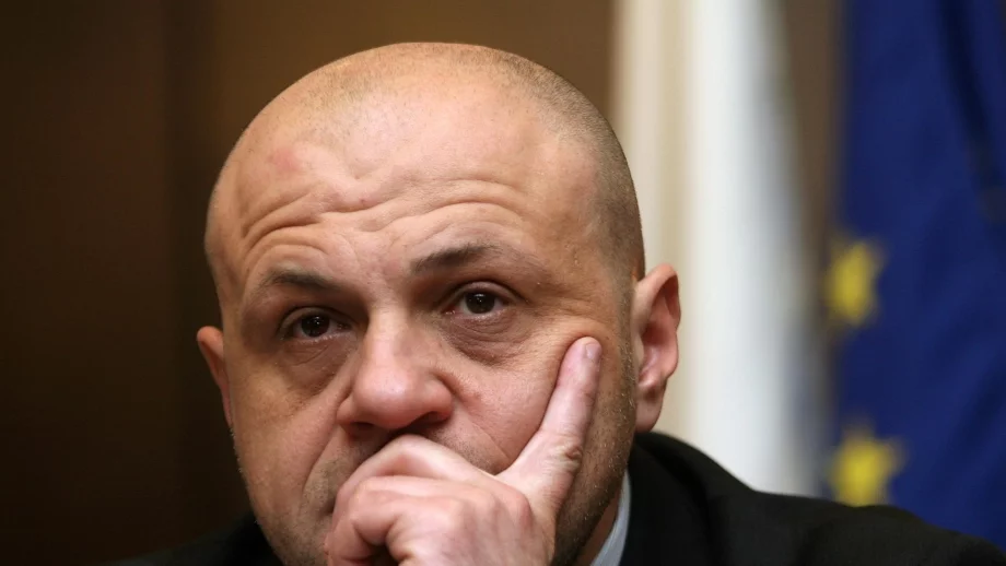 Дончев: Това, че са спрени поръчки, не означава, че в тях има нарушения