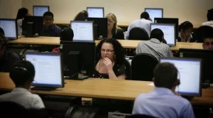 2013/10/01/0275523001380632899