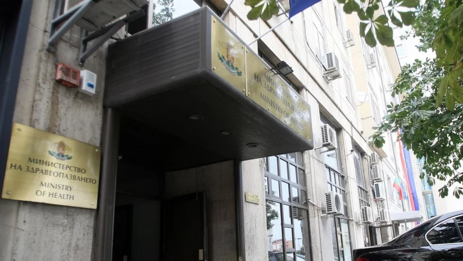 Няма забавяне на документи на болни деца, твърдят от МЗ 