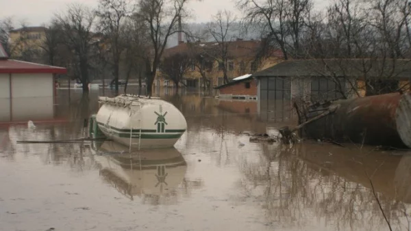 Заради наводнението в село Бисер тръгват дела за милиони левове