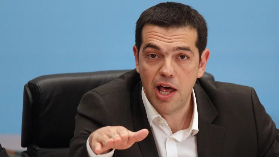 Ципрас настоява МВФ да остане извън третата спасителна програма