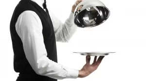 Хотели и ресторанти по морето свиват персонала