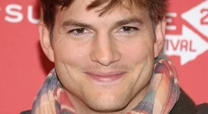 Аштън Кътчър гладувал  след развода с Деми Мур