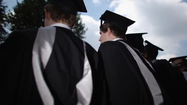 Новите такси за студенти и докторанти - предимно по-високи