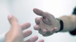 Над 50% от българите правят дарения по Коледа 