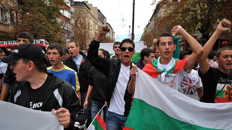 България е в топ 10 в света по националистически настроения
