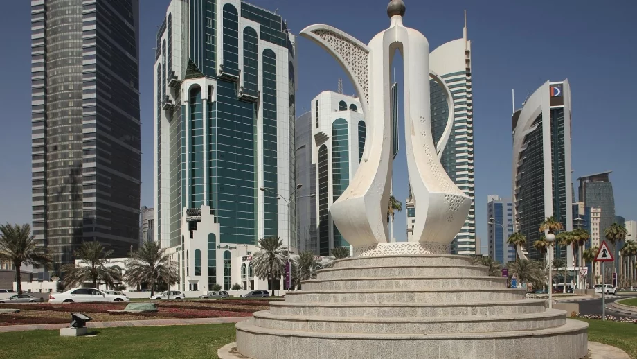 Катар строи мол с размера на 50 футболни игрища 