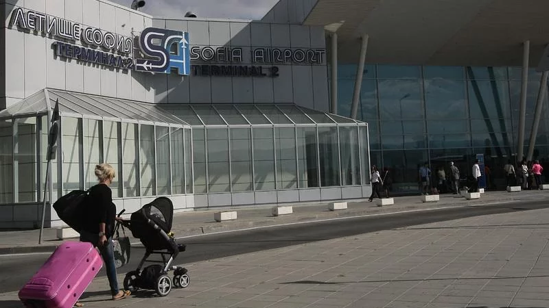 Правителството спря концесията на летище "София"