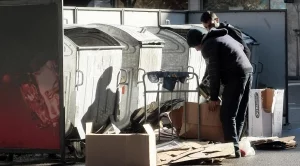 Над 40% от българите търпят тежки материални лишения