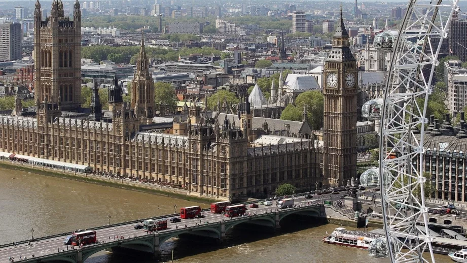 Великобритания е готова за "възможно най-лошото" по отношение на гръцката криза