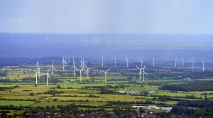 ЕС „спи зад волана“, докато САЩ и Китай развиват амбициозни ВЕИ кампании