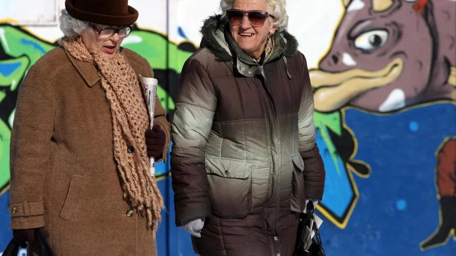 Коледната надбавка ще се изплаща с пенсиите за декември 