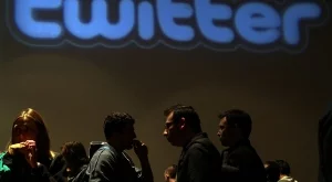 Twitter уволнява 8% от персонала си