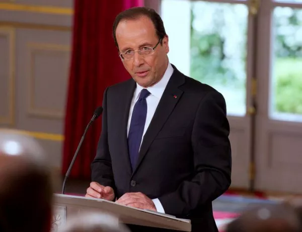 Във Франция осуетиха атентат срещу Франсоа Оланд