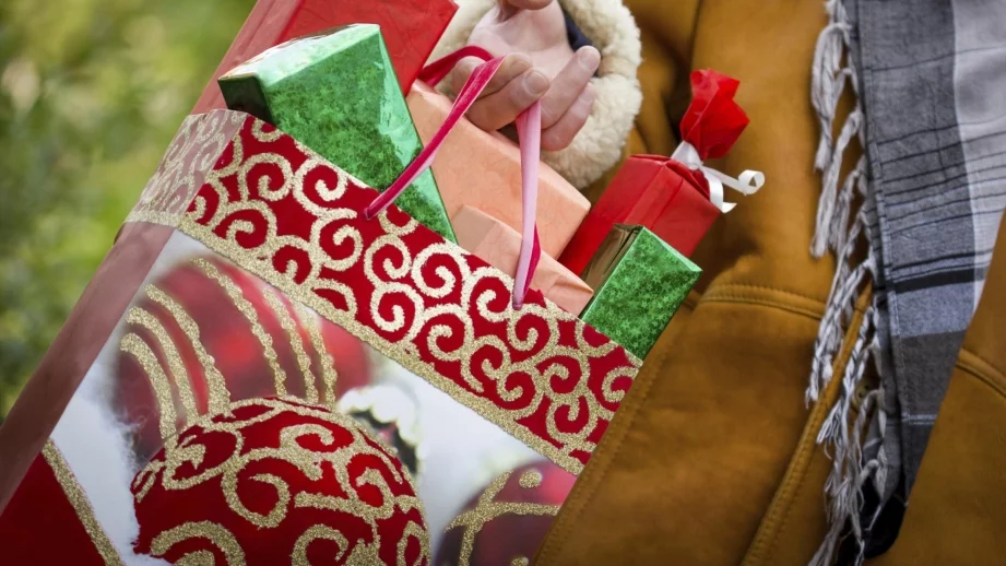 Ще дадем средно 225 лева за коледни подаръци 