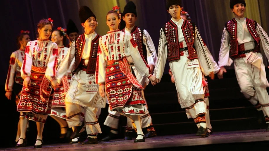 България и Турция с обща туристическа реклама на фолклора и храната си