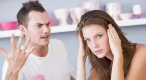 2-те зодии, които са с грешния човек до себе си