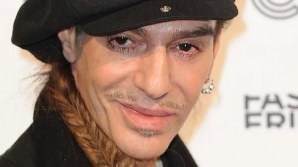 Обраха дома на Джон Галиано