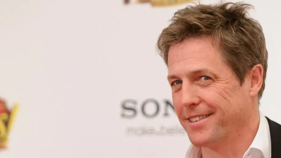 Хю Грант "взриви" социалните мрежи с грубото си поведение на Оскарите (ВИДЕО)