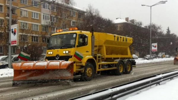 89 машини в пълна готовност да чистят Пловдив през зимата