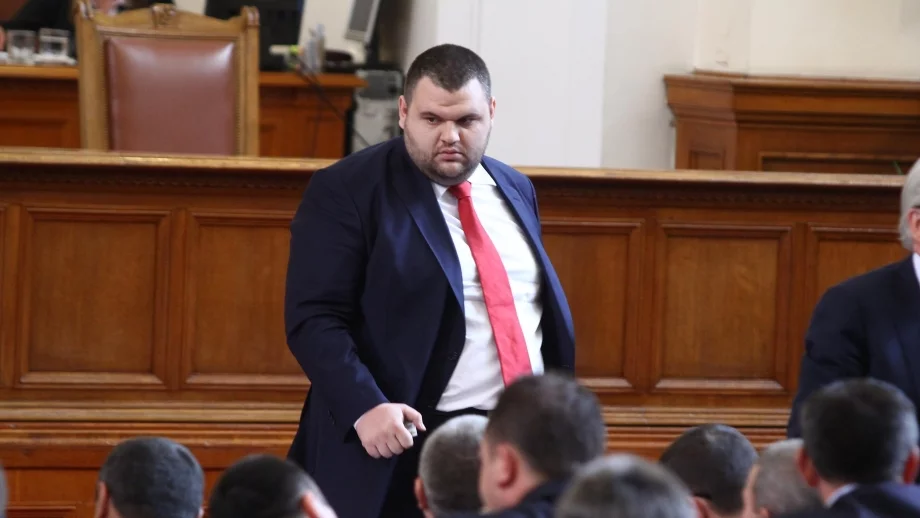 Всички знаят за Пеевски. Е, и?