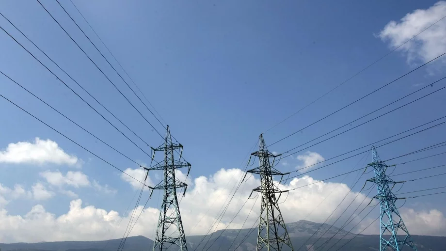 Вдигат цените на тока, газа, парното и топлата вода от юли