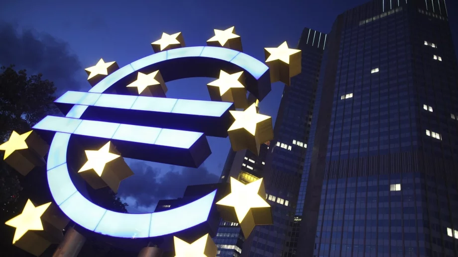 ЕЦБ увеличи отрицателната лихва по депозитите