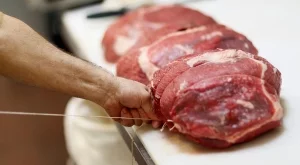 НАП спря контрабанден внос на месо 