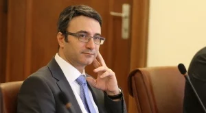 Купувачът на "Виваком" е свързан с Василев, твърди Трайков 