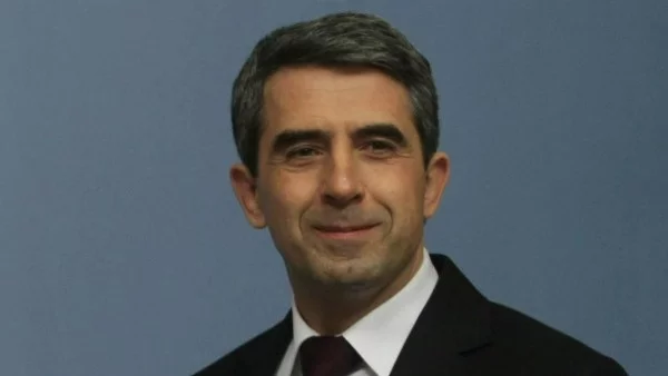 Плевнелиев призна: Имам връзка с Деси Банова