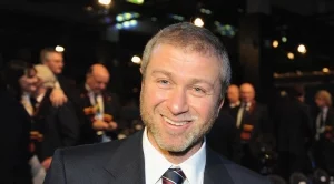 Абрамович се прости с 360 млн.евро за два дни 