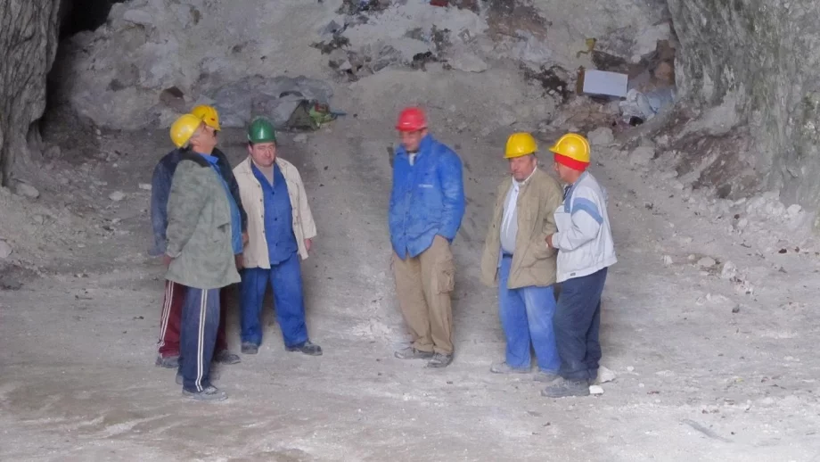 Държавата ще спре временно концесията на мина "Оброчище"