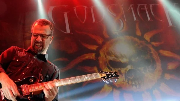 Godsmack ще свирят в Бургас на 16 юни 2015 г.