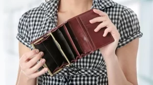 Правителството одобри плана за увеличение на минималната заплата