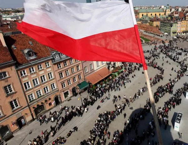 Полша ще провежда референдум за Конституцията