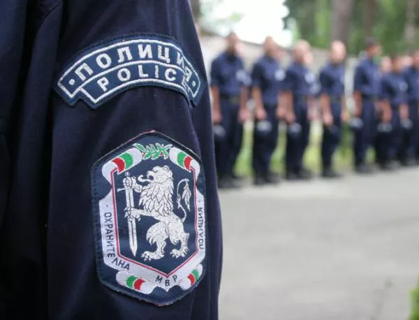 Полицаи на протест срещу рокади в СДВР