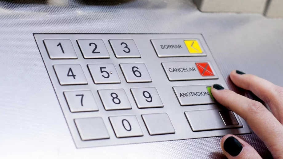 Как да предпазите данните и парите си от кражби 